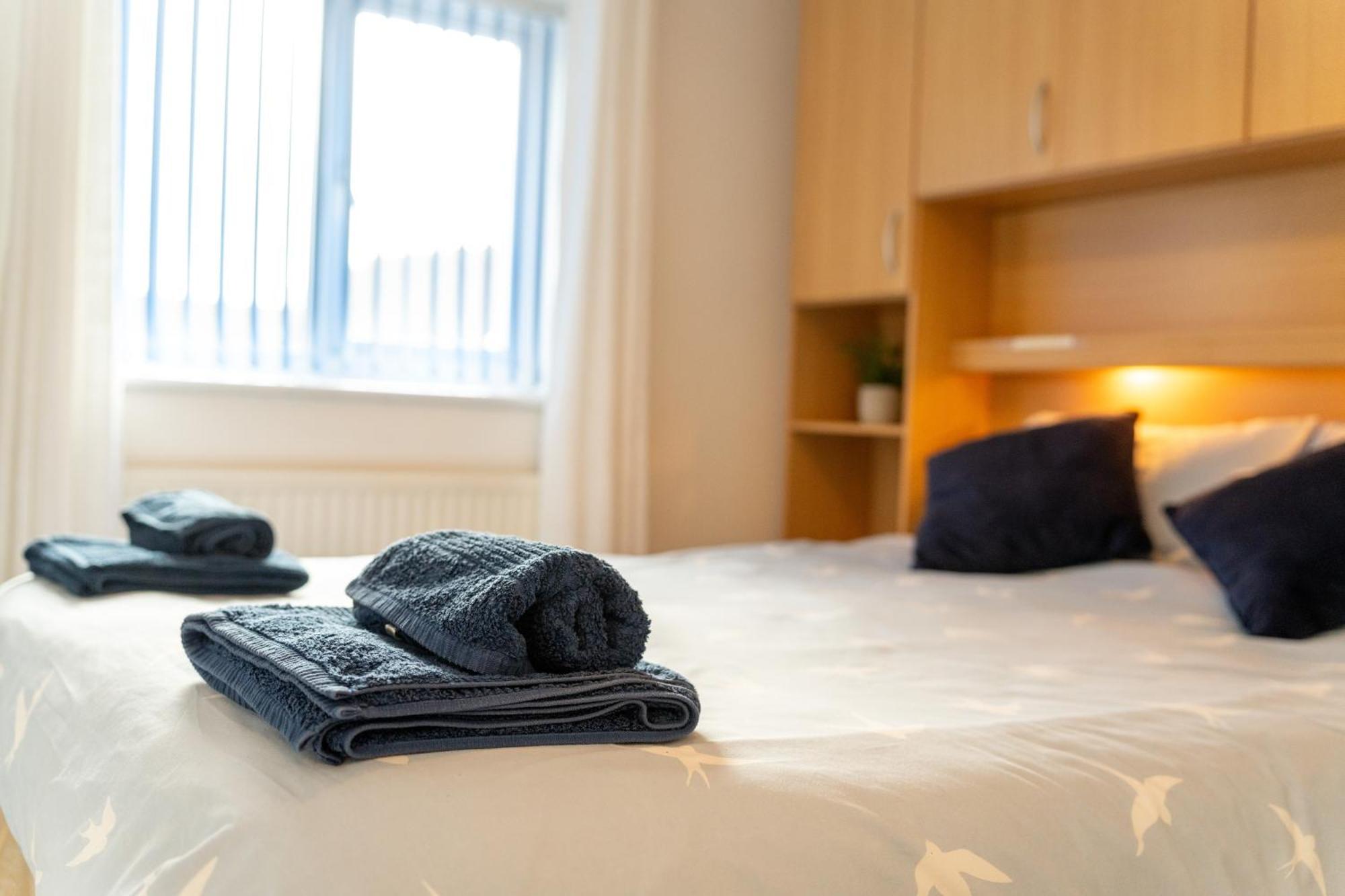 Comfortable And Spacious Superb Holiday Home In Llanelli, Dog Friendly Экстерьер фото