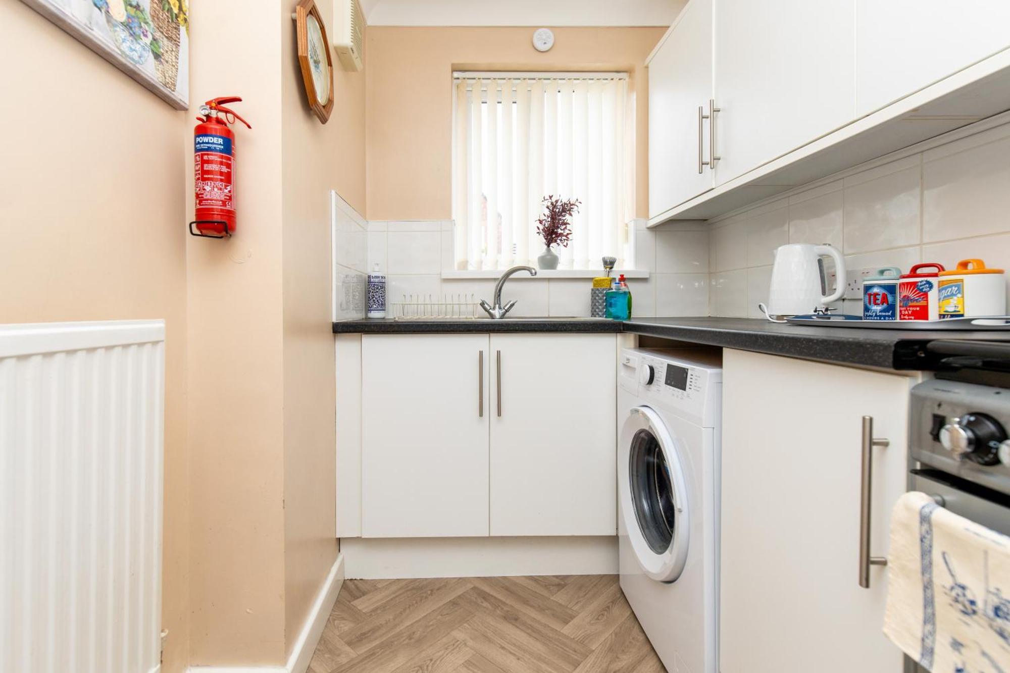 Comfortable And Spacious Superb Holiday Home In Llanelli, Dog Friendly Экстерьер фото
