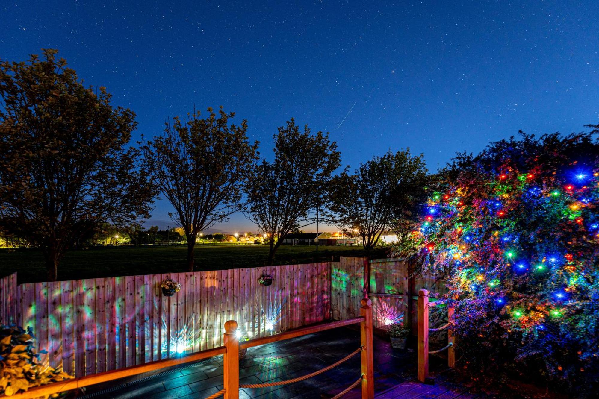 Comfortable And Spacious Superb Holiday Home In Llanelli, Dog Friendly Экстерьер фото