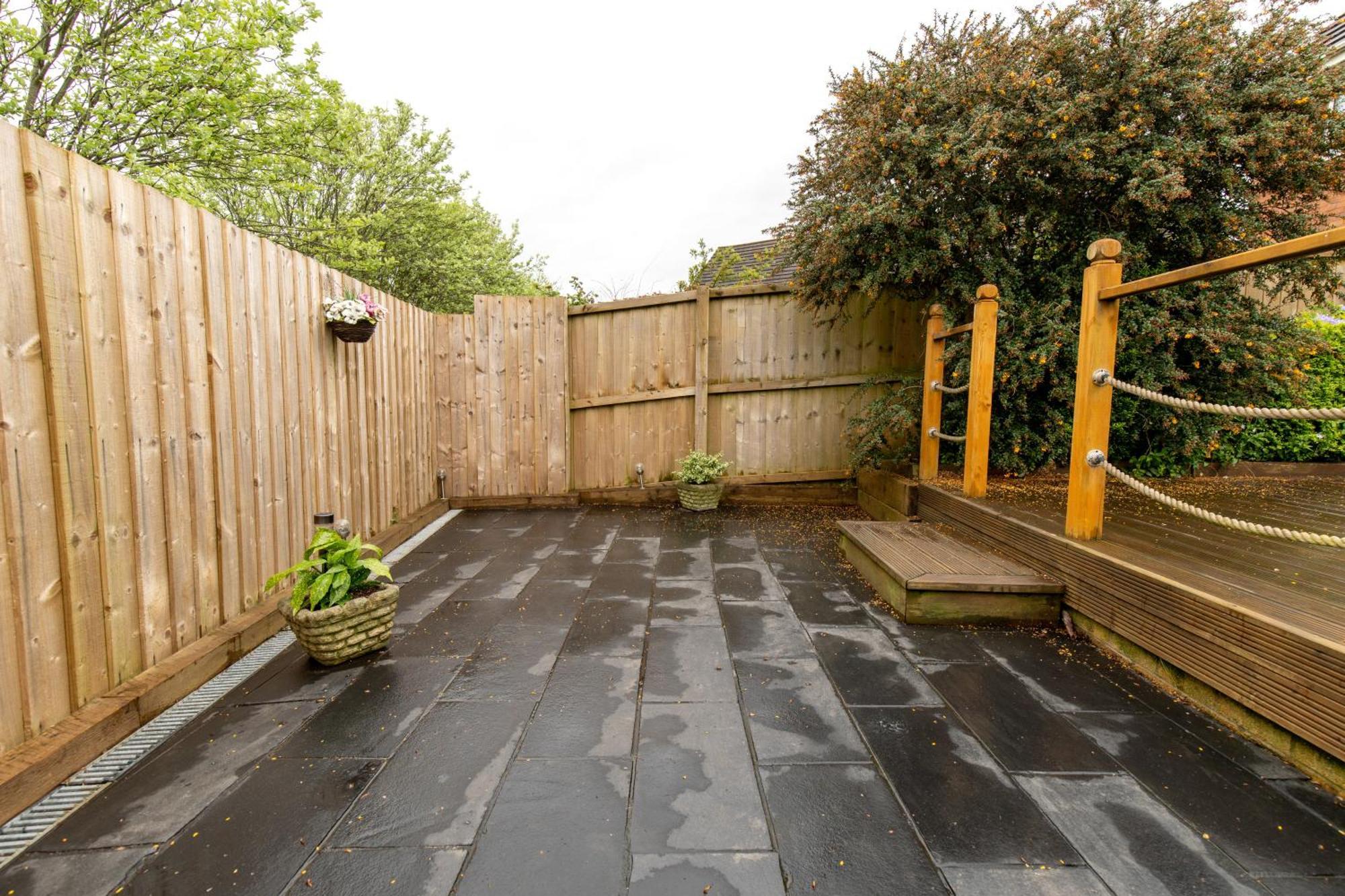 Comfortable And Spacious Superb Holiday Home In Llanelli, Dog Friendly Экстерьер фото